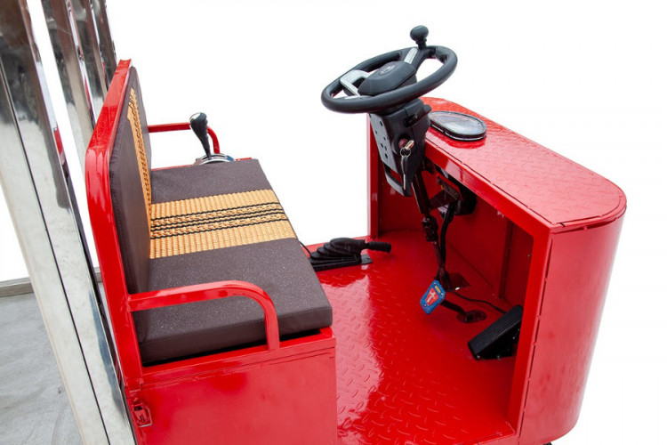 Грузовая электрическая тележка RuTrike КАРА в Сургуте