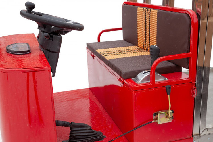 Грузовая электрическая тележка RuTrike КАРА в Сургуте