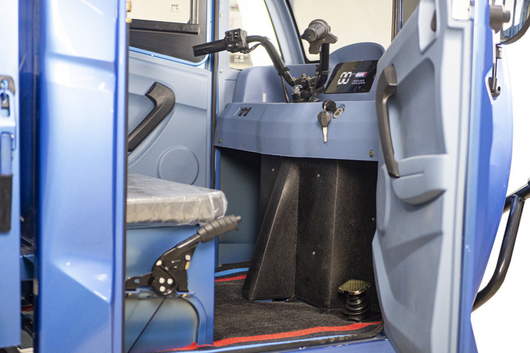 Электротрицикл Rutrike КАРГО Кабина обогрев 1500 грузовой в Сургуте