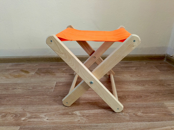 Табурет складной деревянный в Сургуте