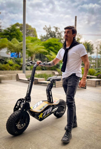 Электросамокат VeloCifero MAD 2000W в Сургуте